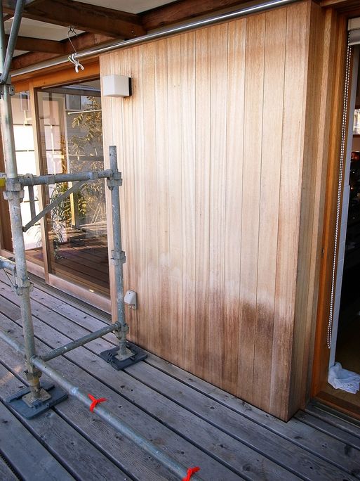 Nさんのいえ(2008) 外部木部メンテナンス塗装工事中 2012/11/8_a0039934_175534.jpg