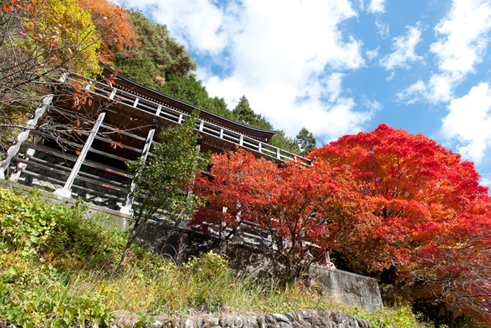 「木曽の清水寺」？　岩出観音_e0177050_2227339.jpg