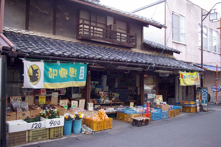 このような店も貴重なものになった_f0130879_22312987.jpg