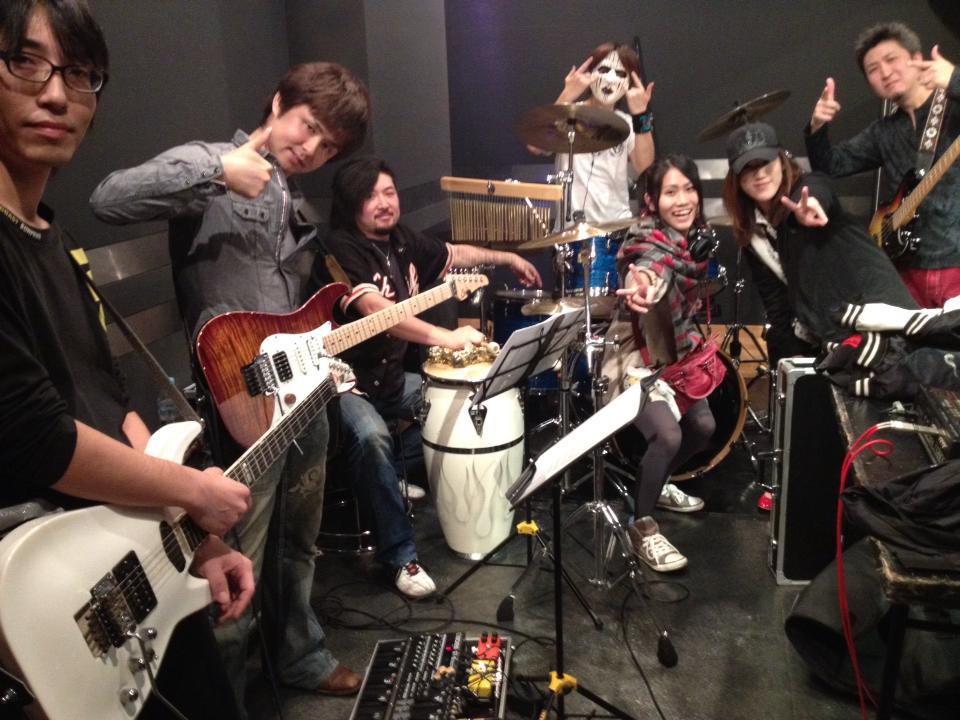 DIXIESの「アニROCKヘッドLOCK!!!寸前!!!!!!!_f0236990_14714100.jpg