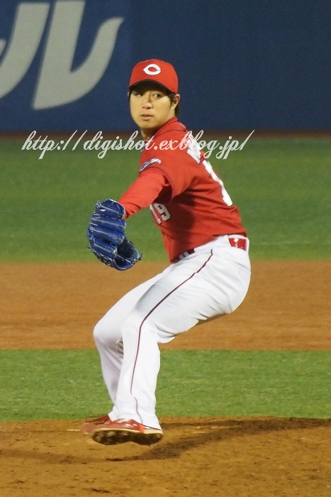 野村祐輔投手フォト 神宮最終戦 Out Of Focus Baseballﾌｫﾄﾌﾞﾛｸﾞ 終了