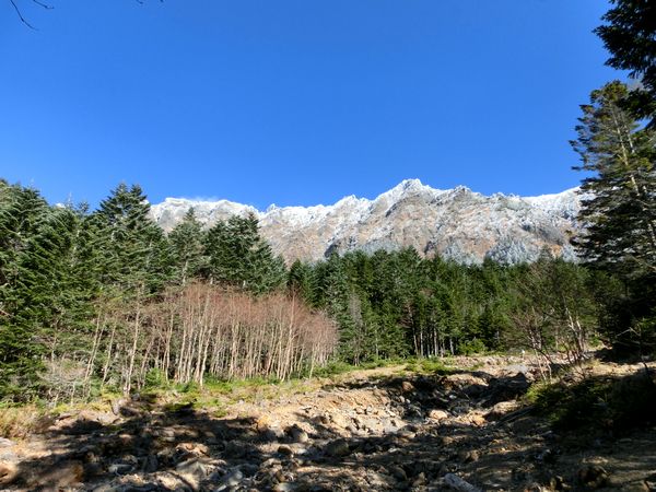 赤岳（2,899m）　道迷い、行者小屋へ辿りつく　2012．11．2（金）_e0074969_15182939.jpg