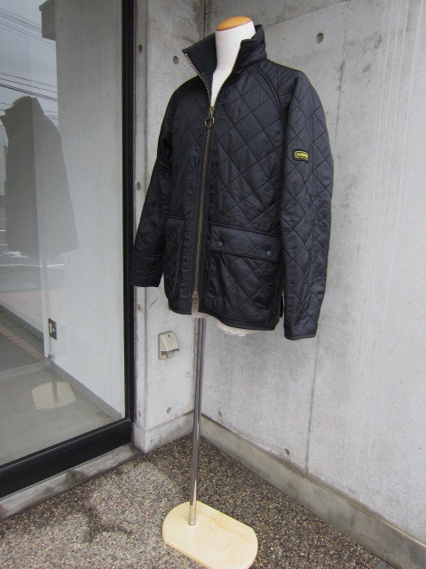 POLAR QUILT JACKET (Slim Fit・限定)・・・Barbour 今期も好調です~♪_d0152280_16534783.jpg