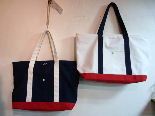 UNIVERSAL PRODUCTS. BAGS_c0221885_1948173.jpg