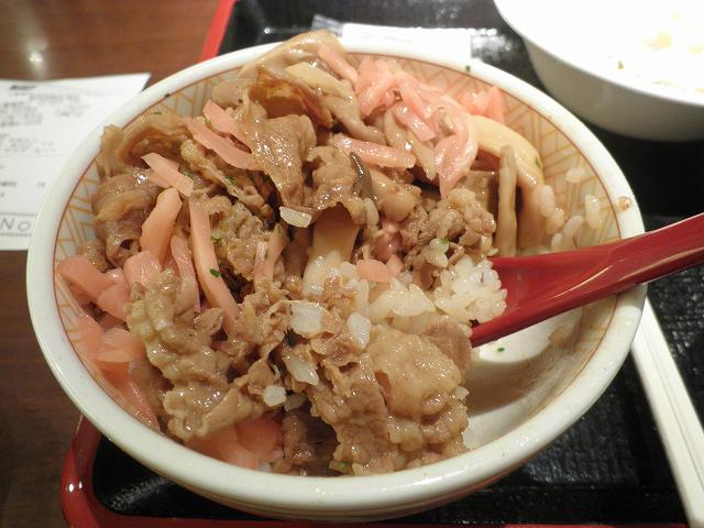H24.11月 石垣島ダイビング4日目 すき家の3種のきのこ牛丼 関西国際空港店_c0118393_18364143.jpg