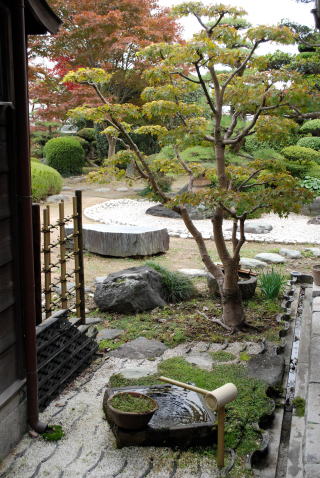 掛け軸展へ_a0136507_11495572.jpg