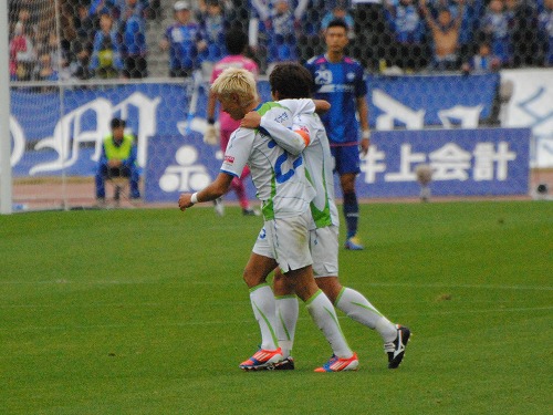 町田vs湘南@町田市立陸上競技場(参戦)_b0000829_2185179.jpg