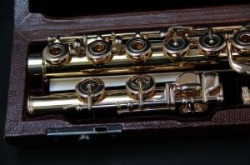 サンキョウフルートセミハンドメイドモデル(中古)_a0194062_15564286.jpg