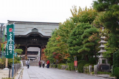 長野旅行、その４ ～ 善光寺参り_e0045768_2210687.jpg