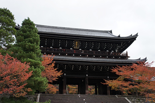 京都の紅葉 2012  　知恩院_e0177271_1051398.jpg