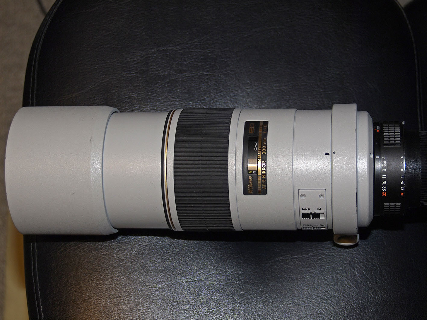 Nikon Af S Nikkor 300mm F 4d If Ed Lens