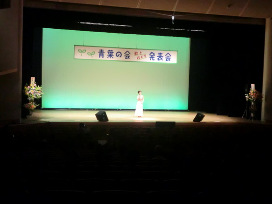 今日は週の初め月曜日です(-^〇^-)_e0119092_1047261.jpg