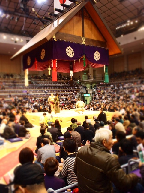 初の相撲観戦。_c0175022_01380.jpg