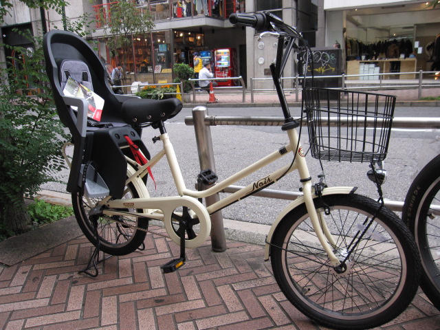 お洒落な子供乗せ自転車 nois ママ_e0188759_15571719.jpg