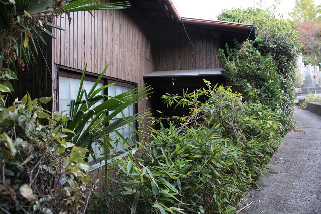 田中薬師堂跡と、熊崎田中地蔵堂・イチョウの木と、矢野の街を望む光景_b0095061_15144037.jpg