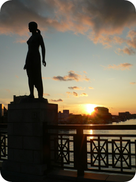 英語 という 釧路の夕日 勝手丼 英5再 あきらめ ほかの国のコトバ 8言語つまみぐい 英語 という 釧路の夕日 勝手丼 英5再 あきらめ ほかの国のコトバ 8言語つまみぐい