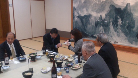 美人フリーキャスター伊藤聡子さんが新柳にご来店。_d0182179_19534827.jpg