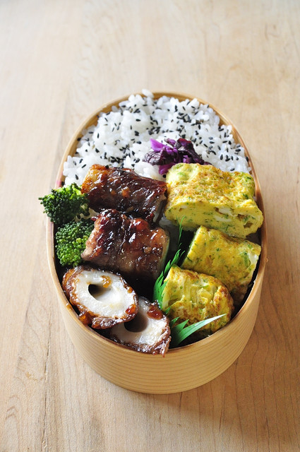 醤油糀の牛肉ちくわ弁当_b0171098_9292281.jpg