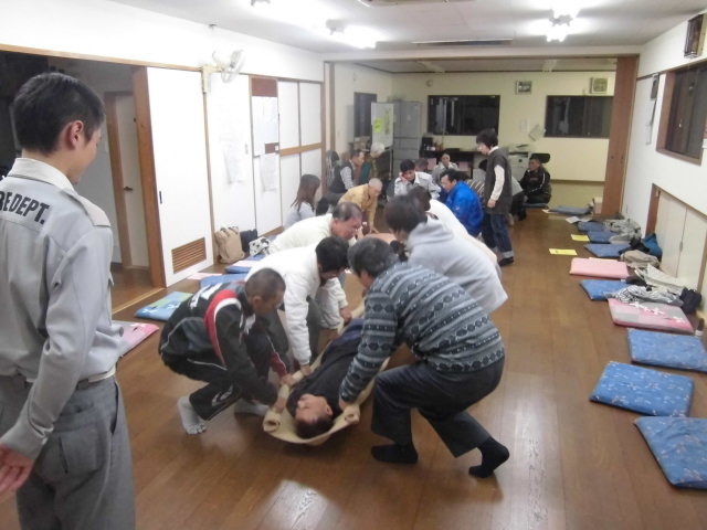 何も覚えていないのにショック 自主防災会の応急手当研修会_f0141310_823525.jpg