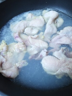 鶏皮で酒の肴を作ってみた_e0227942_2135792.jpg