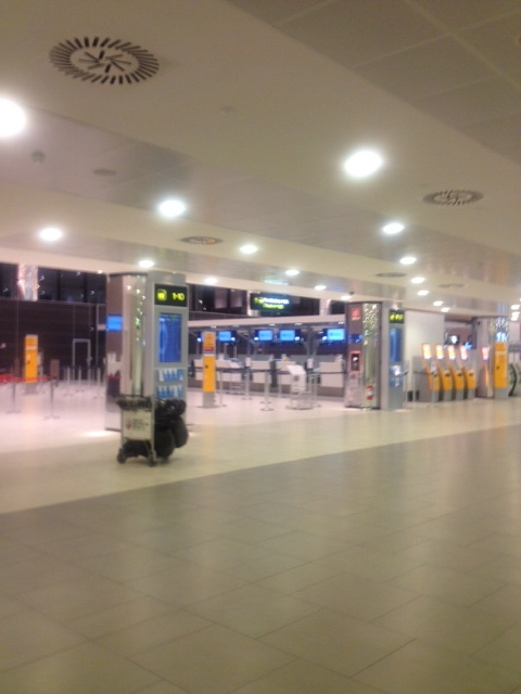 15/11/2012 フィレンツェ空港_a0136671_5303061.jpg