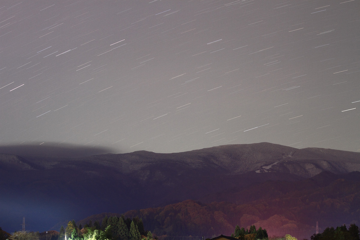 深夜の吾妻山_e0138361_16421562.jpg