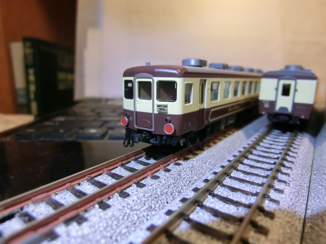 トミックスのばんえつ物語・旧塗装をいじる その１ : 山スカの鉄道模型 