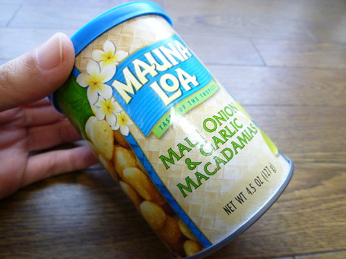 MAUNA LOAのMAUI ONION&GARLIC MACADAMIAS (缶入り)_c0152767_17185746.jpg