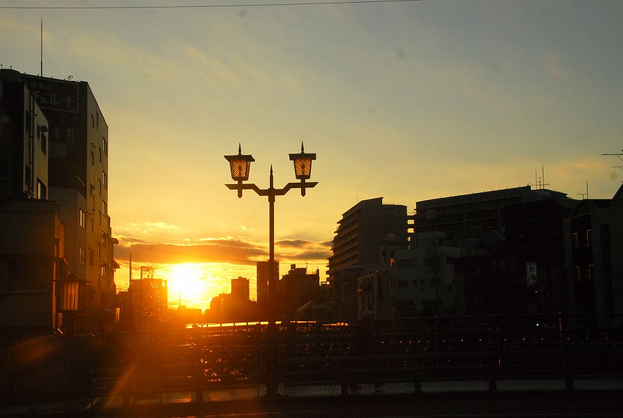 駒込橋からの夕焼け_c0187781_2321774.jpg