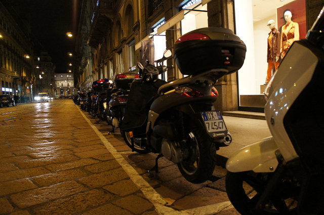 バイク天国☆イタリアの旅 EICMAショー その1_d0099181_19354369.jpg