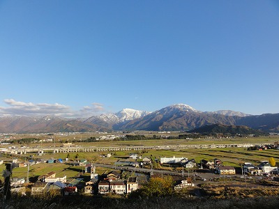 八海山・駒ケ岳に雪化粧_a0084753_1057933.jpg