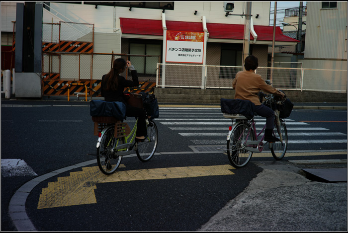 396.11 ホロゴン外傳96「2011年11月8日 ゾンネタール50mmf1.1は大阪平野の辻に出現」11　何かいいこと_c0168172_21173644.jpg