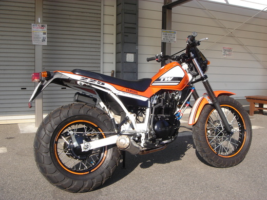 センス抜群！ＴＷ２２５の中古車入荷_b0163075_1040194.jpg