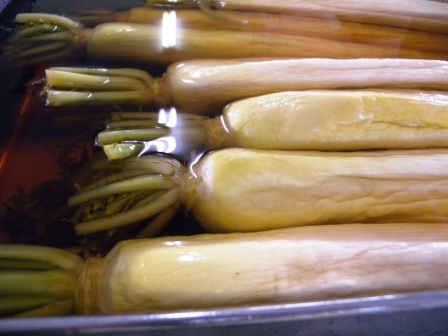 柿の自然な甘みが隠し味~大根の醤油漬け_b0206037_1144669.jpg
