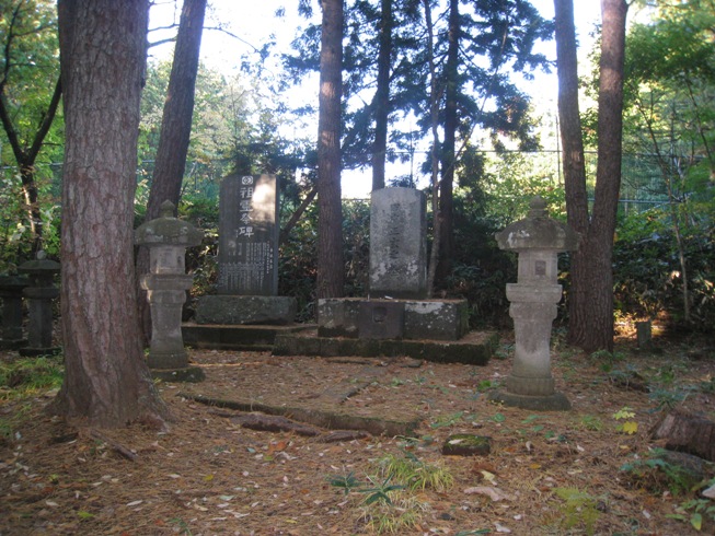 磐椅(いわはし)神社④~田中正玄公の墓_a0087378_5514686.jpg