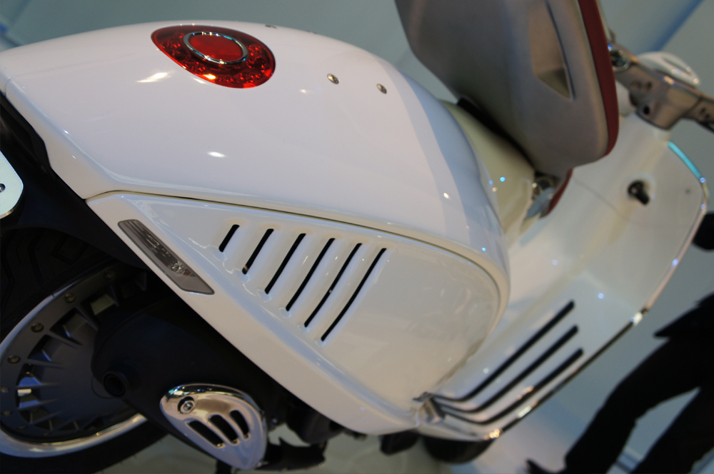 バイク天国☆イタリアの旅 ~Vespa 946~ その3 _d0099181_1421294.jpg