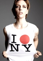 NYのファッション・デザイナーさんの慈善活動の旗印は日の丸?!_b0007805_1249871.jpg