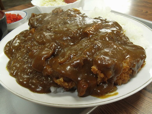 新潟市・「大みや食堂」カツカレー_b0091423_6283124.jpg