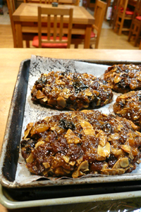 アルザスのクリスマスを待つお菓子〜今展限定メニュー_a0017350_1584612.jpg