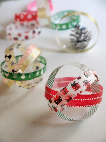 マスキングテープでクリスマスオーナメントの作り方 おやつのお花 きれい カワイイ いとおしいをデザインしましょう マスキングテープでクリスマスオーナメントの作り方 おやつのお花 きれい カワイイ いとおしいをデザインしましょう