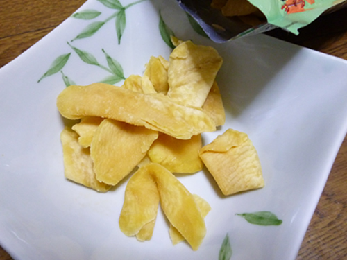 THE BEST DRIED GREEN MANGO_c0152767_21255258.jpg