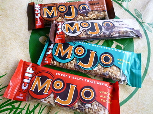 CLIF MOJO DIPPED Chocolate Peanut_c0152767_21315721.jpg
