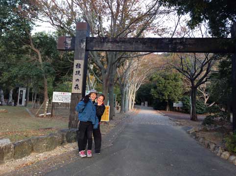 蔵王山トレーニング　久し振りご報告　２女初参加　何とか山頂の日の出拝む！_b0120982_8253380.jpg