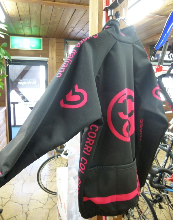 PISSEI2012冬物ウエア入荷のお知らせ_b0217782_16474680.jpg