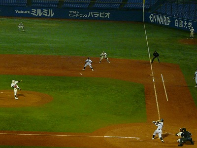 福岡大対亜細亜大　１１月１２日　第４３回明治神宮野球大会_b0166128_2119027.jpg