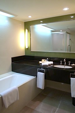 マルコポーロホテル香港　■２　Bathroom_b0025850_0343543.jpg