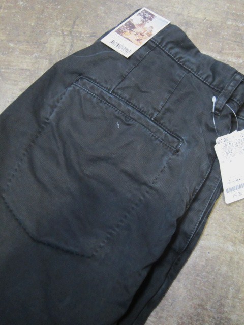 人気です♪♪♪ REGULAR KHAKI ・・・ 大人のBLACK カラー By NUDIE JEANS _d0152280_11473376.jpg