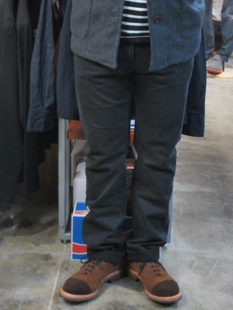 人気です♪♪♪ REGULAR KHAKI ・・・ 大人のBLACK カラー By NUDIE JEANS _d0152280_11493346.jpg