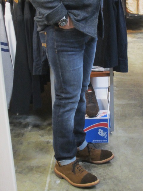 INJECTION (限定) ThinFinn (TWIST Indigo BLACK)・・・ NUDIE JEANS _d0152280_14355242.jpg