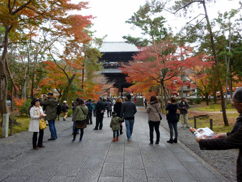 紅葉だより42　南禅寺と湯豆腐_e0048413_14294238.jpg